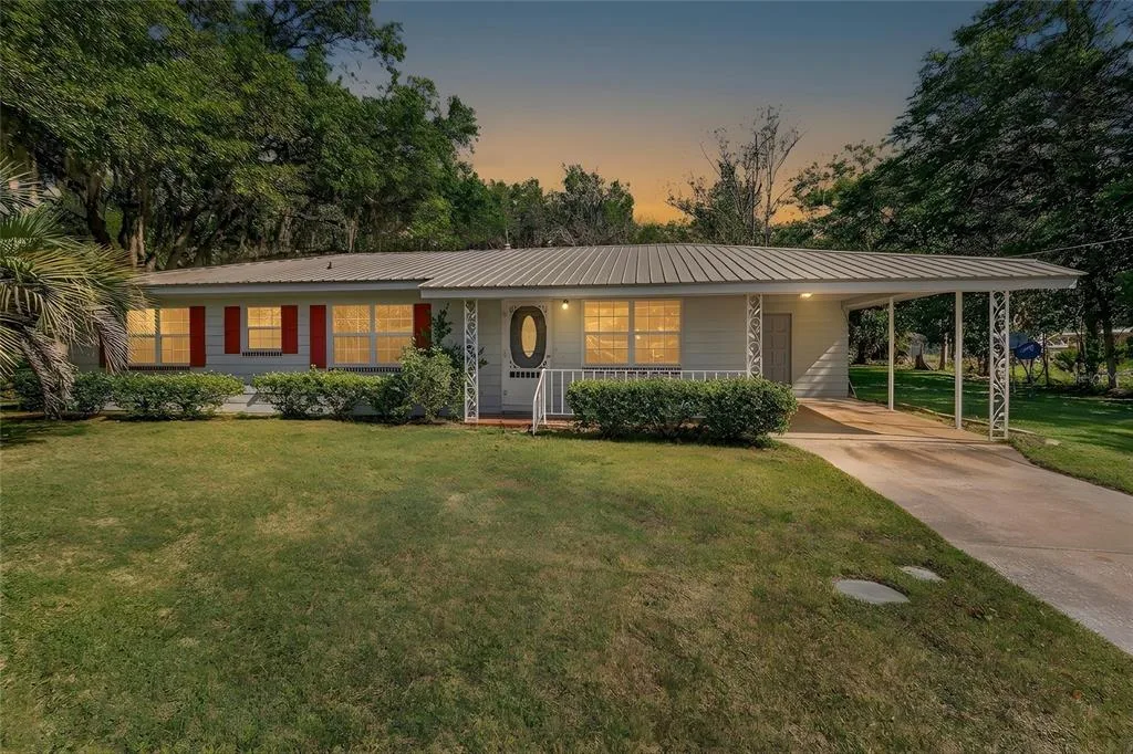 432 NW 2ND AVENUE, WILLISTON, FL 32696