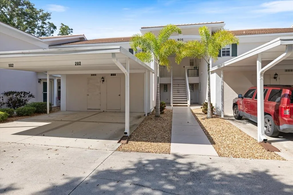801 MONTROSE DRIVE # 202, VENICE, FL 34293