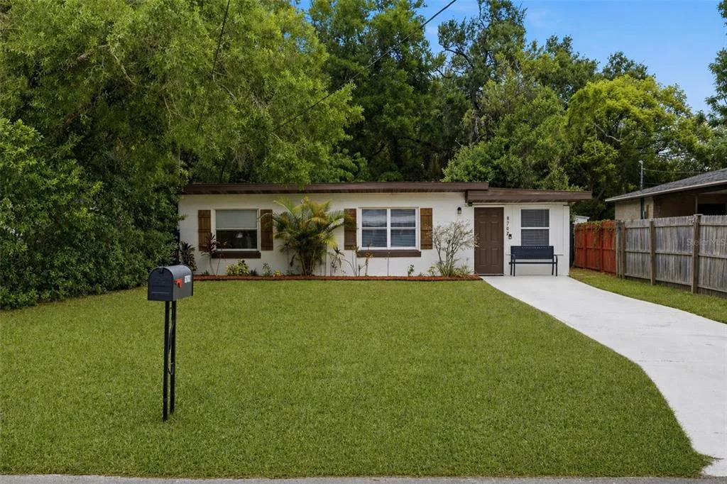 8707 N ASHLEY STREET, TAMPA, FL 33604