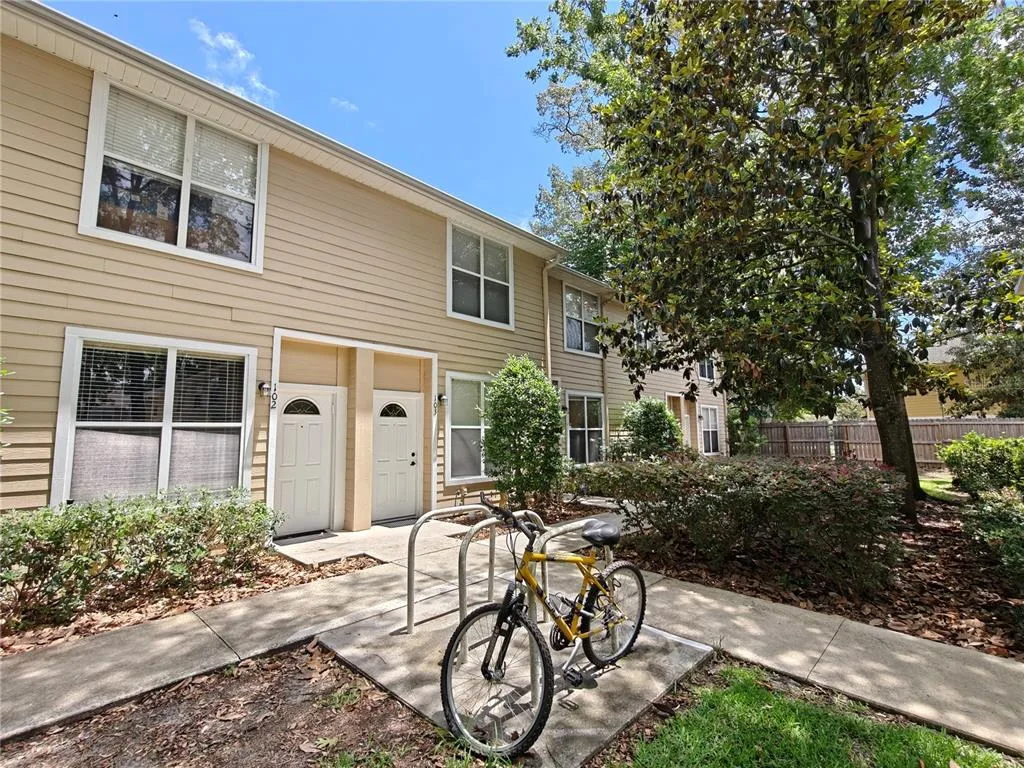 3521 SW 30TH WAY # 104, GAINESVILLE, FL 32608