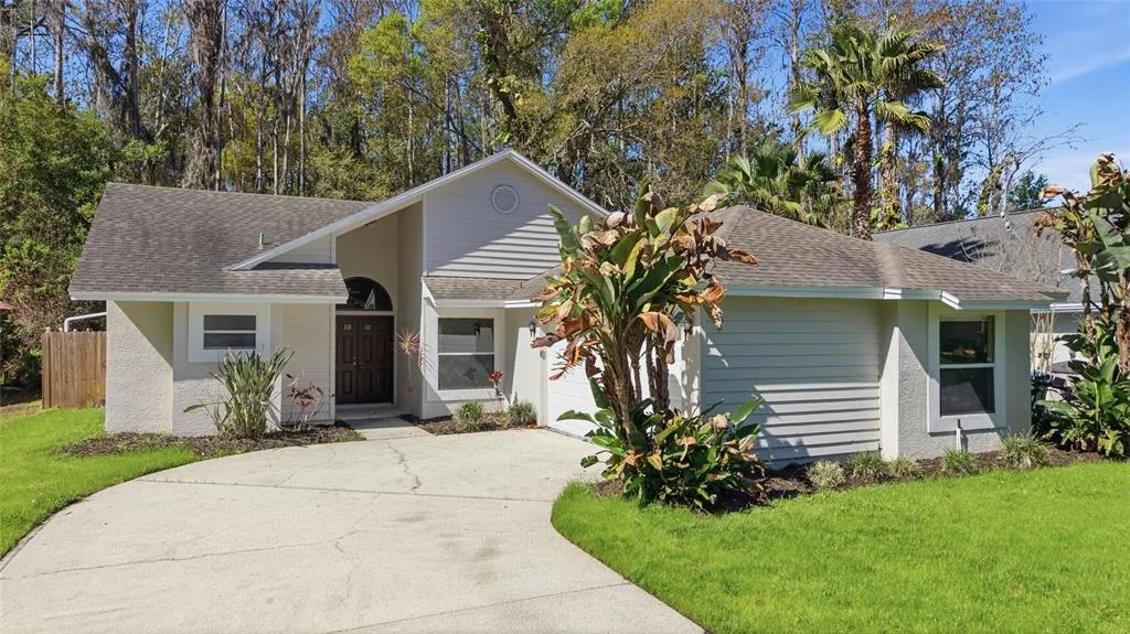 812 CRESTRIDGE DRIVE, TARPON SPRINGS, FL 34688