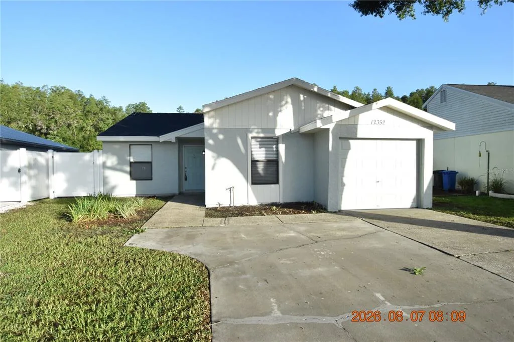 12352 WITHERIDGE DRIVE, TAMPA, FL 33624