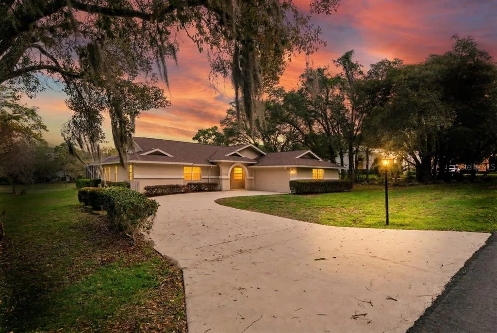 375 E LIBERTY STREET, HERNANDO, FL 34442