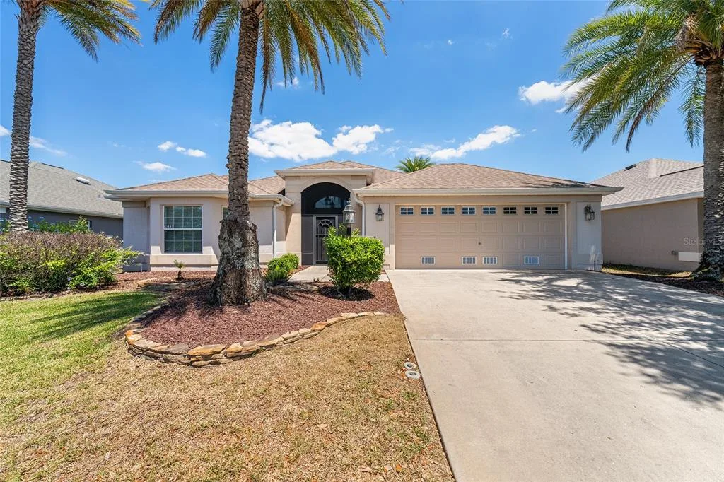 2033 SALMON WAY, THE VILLAGES, FL 32162