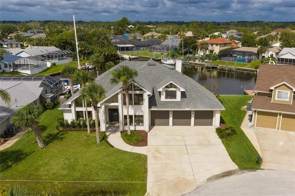 7 CHINOOK COURT, PALM COAST, FL 32137