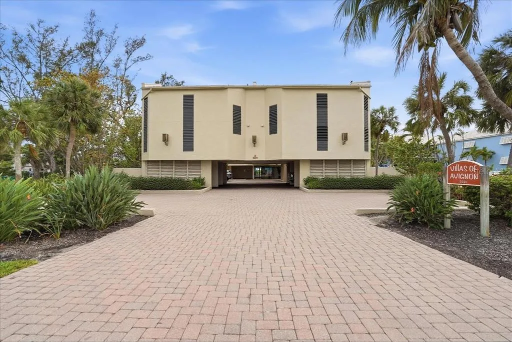 5611 GULF OF MEXICO DRIVE # 3, LONGBOAT KEY, FL 34228