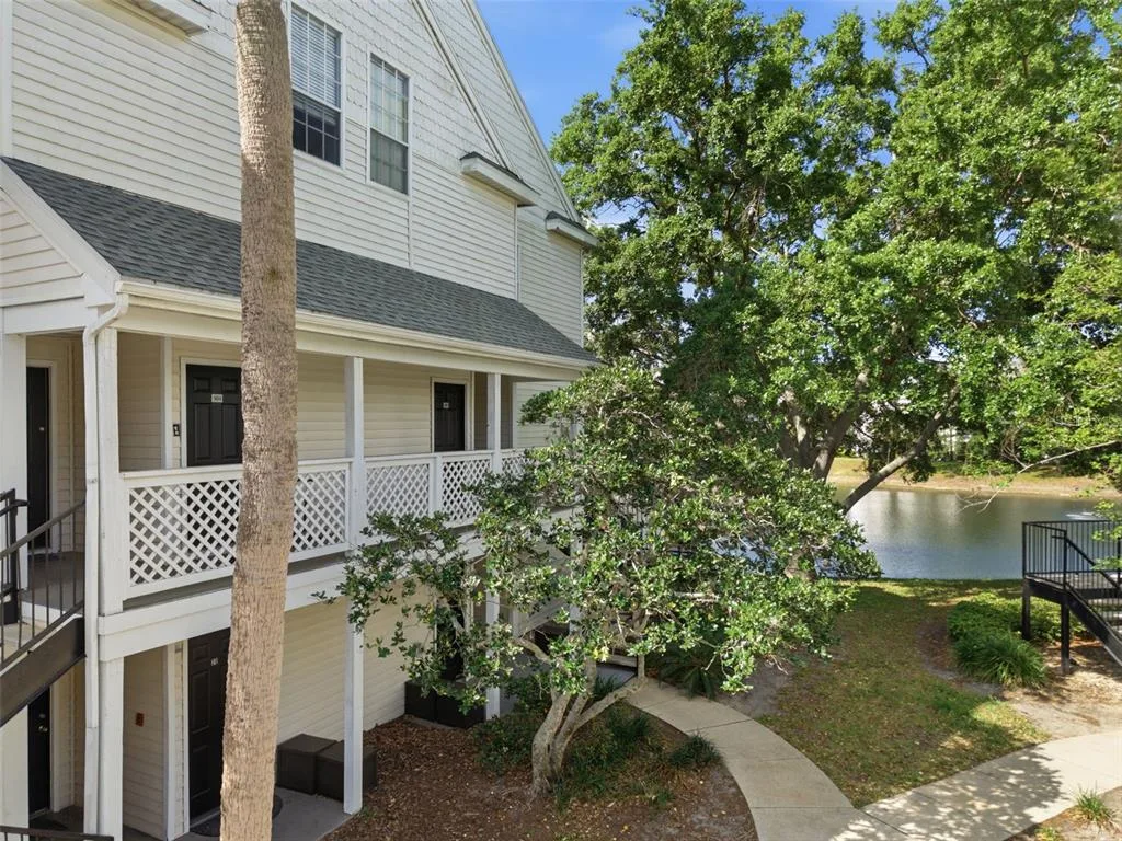 3300 HAVILAND COURT # 303, PALM HARBOR, FL 34684