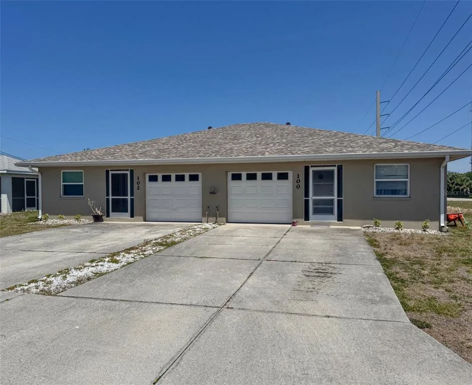 100 CHARLES DRIVE, NOKOMIS, FL 34275