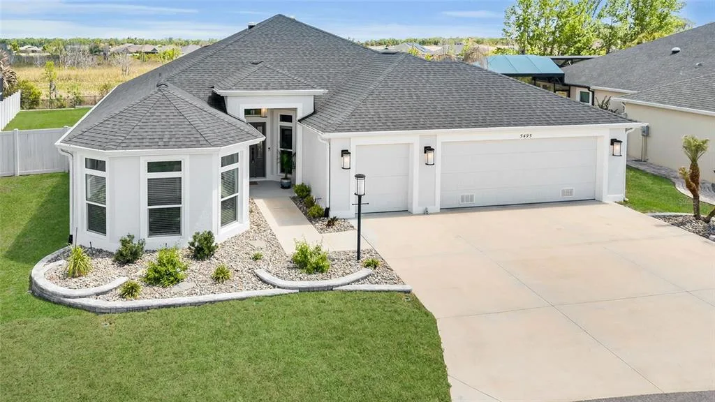 5495 HAWKINS DRIVE, THE VILLAGES, FL 32163