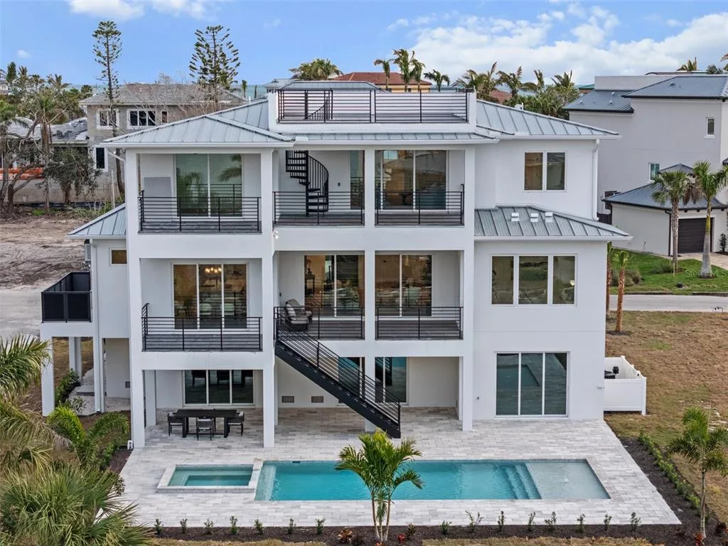 597 BUTTONWOOD DRIVE, LONGBOAT KEY, FL 34228