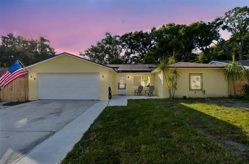 2195 GLEN DRIVE, SAFETY HARBOR, FL 34695