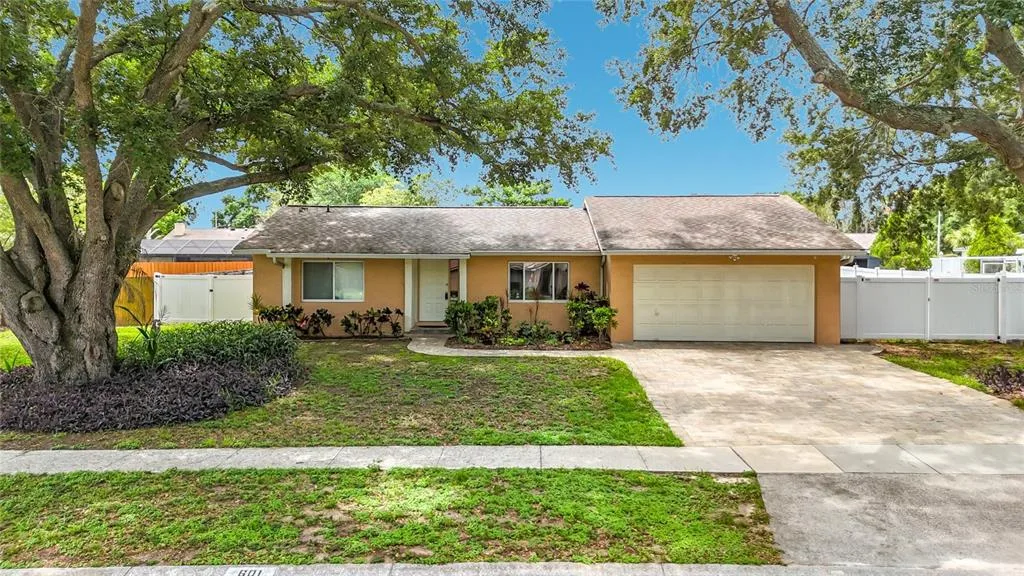 601 BRENTWOOD PLACE, BRANDON, FL 33511