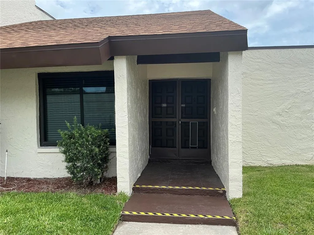 2207 BELLEAIR ROAD # B22, CLEARWATER, FL 33764