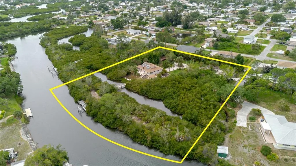 4190 STROMBUS ROAD, VENICE, FL 34293