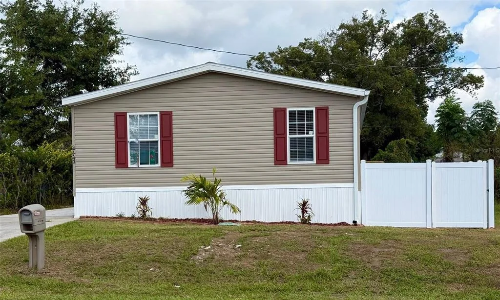 37743 GEIGER ROAD, ZEPHYRHILLS, FL 33542