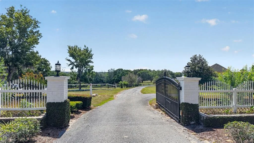 17269 B SE 260TH AVENUE ROAD, UMATILLA, FL 32784