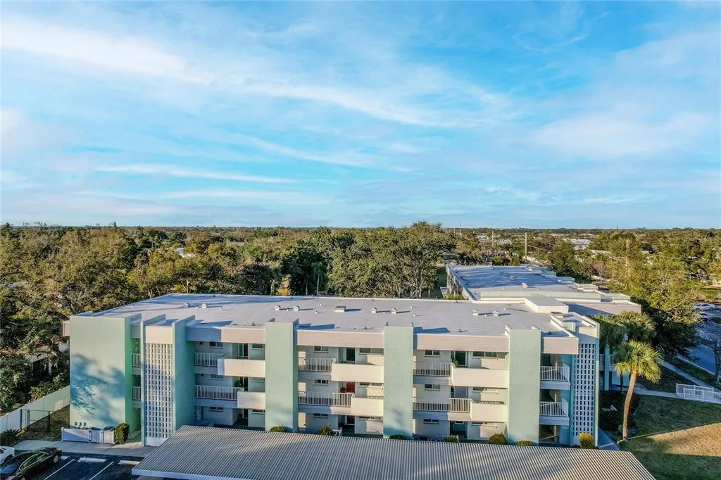 3300 BENEVA # 214, SARASOTA, FL 34232