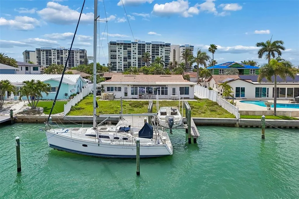 15 BELLEVUE DRIVE, TREASURE ISLAND, FL 33706