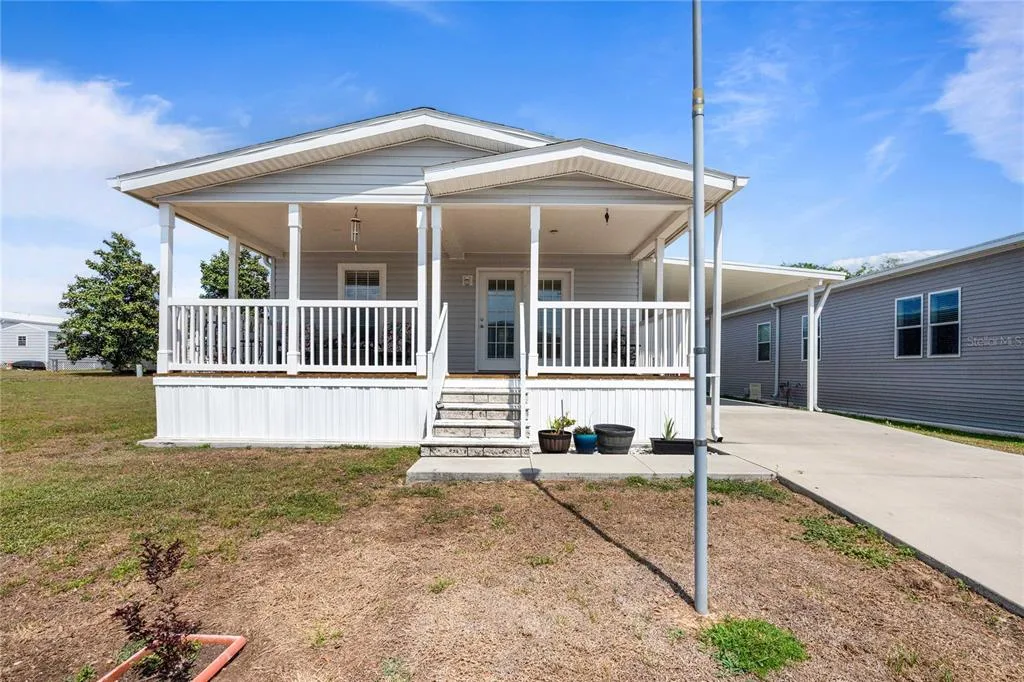 10042 COLLINGWOOD AVENUE, DADE CITY, FL 33525