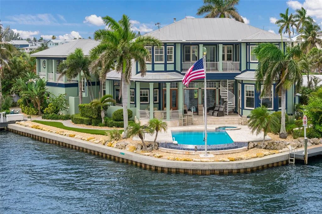 522 BAYVIEW DRIVE, HOLMES BEACH, FL 34217