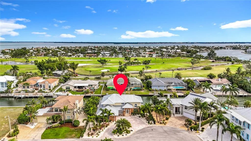 620 NORTH POINT DRIVE, HOLMES BEACH, FL 34217