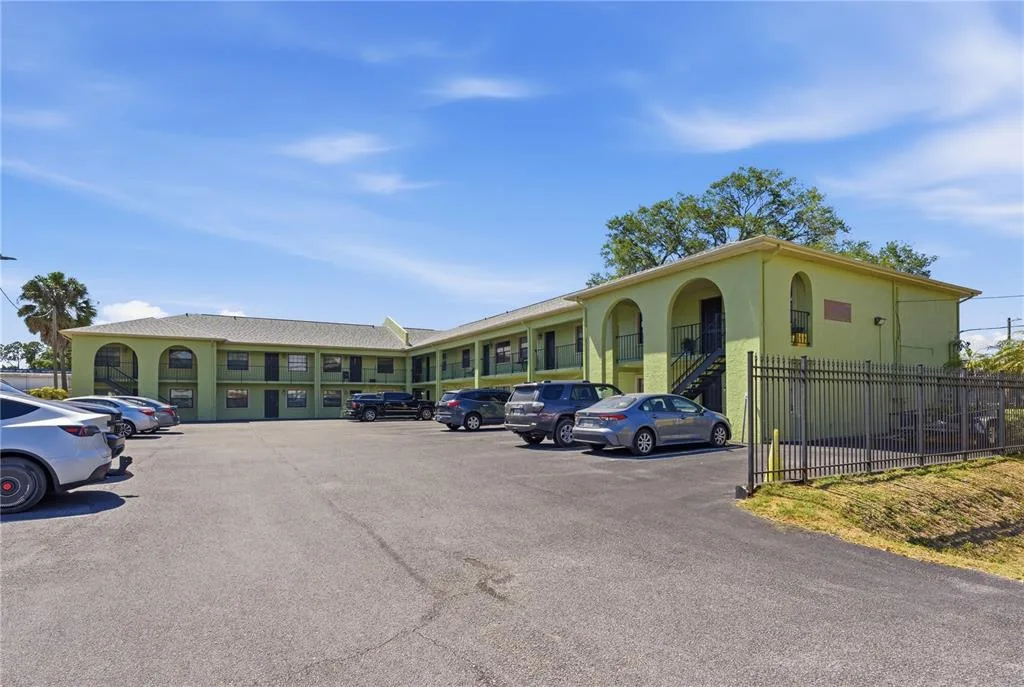 4416 N CLARK AVENUE # 13, TAMPA, FL 33614