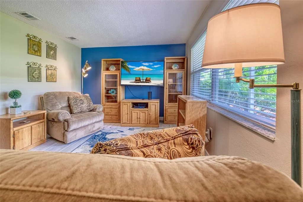 10039 62ND AVENUE N # 2, ST PETERSBURG, FL 33708