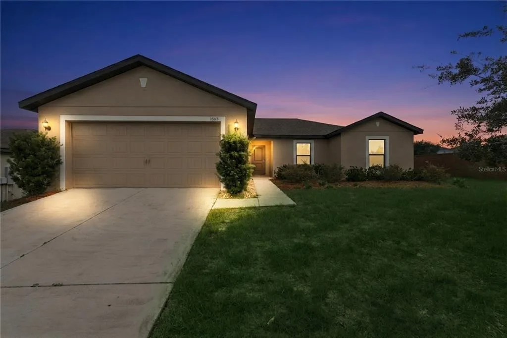 1665 LUFT LANE, MASCOTTE, FL 34753