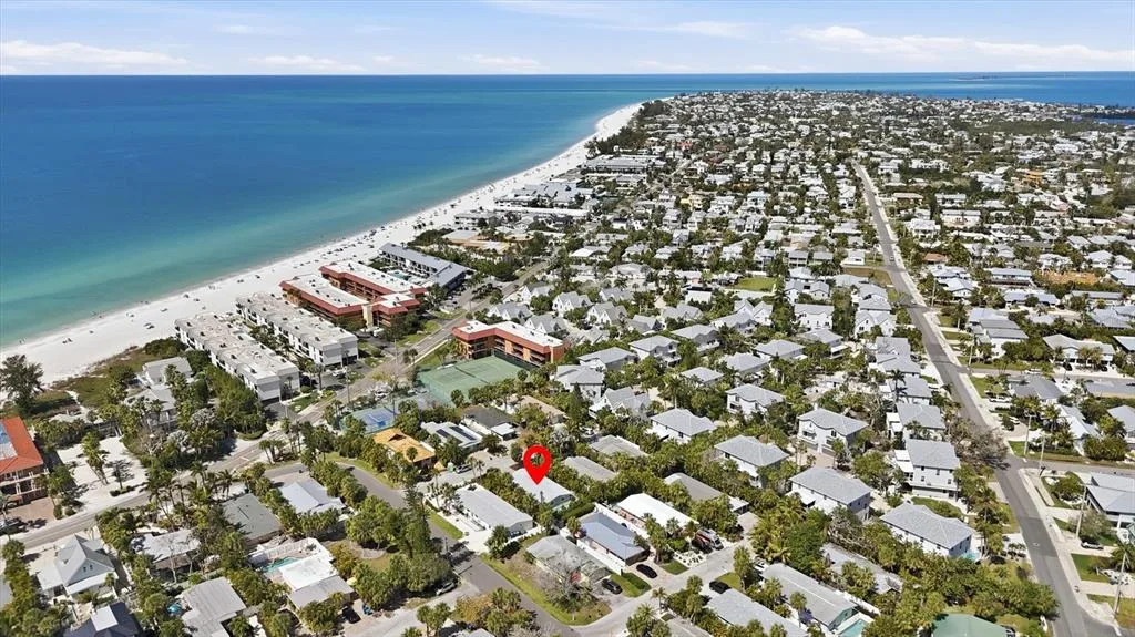 5803 DE PALMAS AVENUE, HOLMES BEACH, FL 34217