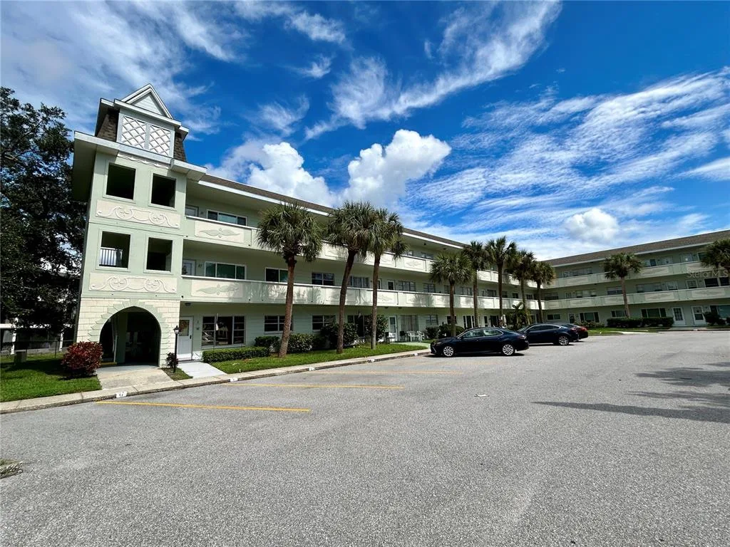 2386 SUMATRAN WAY # 68, CLEARWATER, FL 33763
