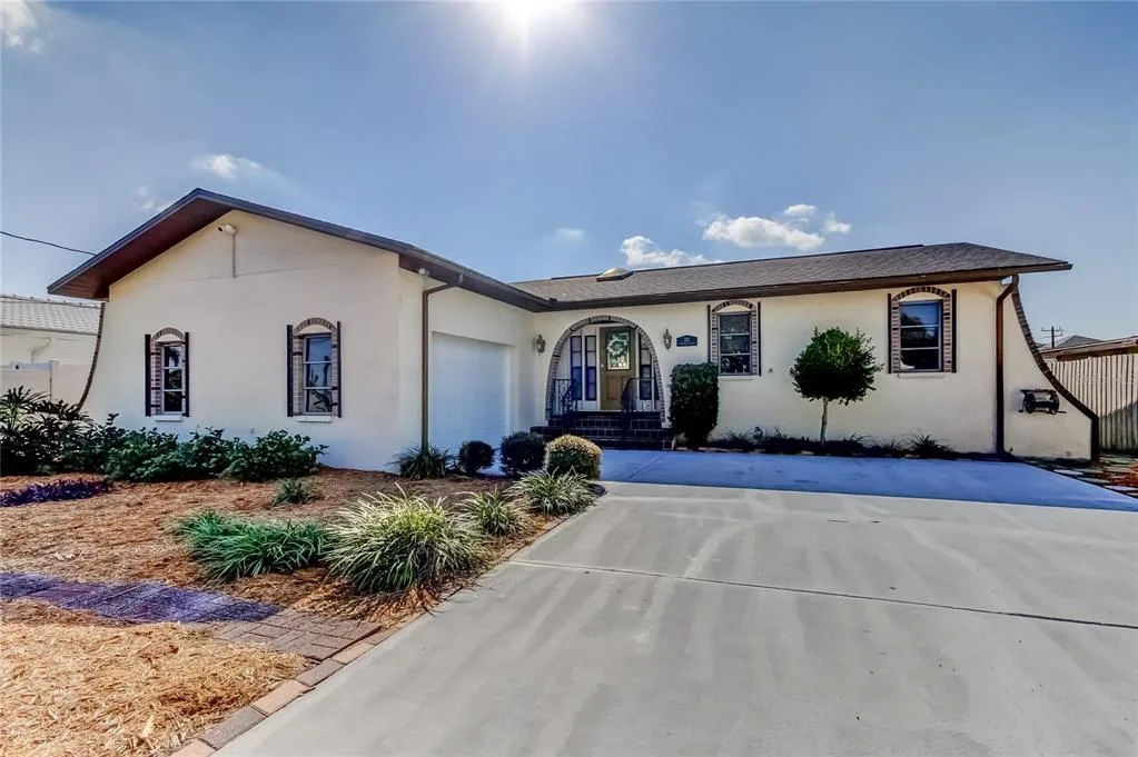 212 WESTWINDS DRIVE, PALM HARBOR, FL 34683