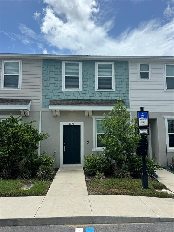 8528 DAYBREAK STREET, SARASOTA, FL 34241
