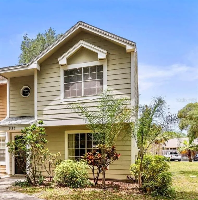 933 HAMILTON COURT, PALM HARBOR, FL 34683