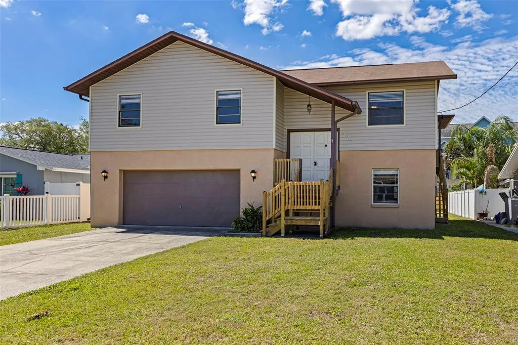 334 CROSSWINDS DRIVE, PALM HARBOR, FL 34683