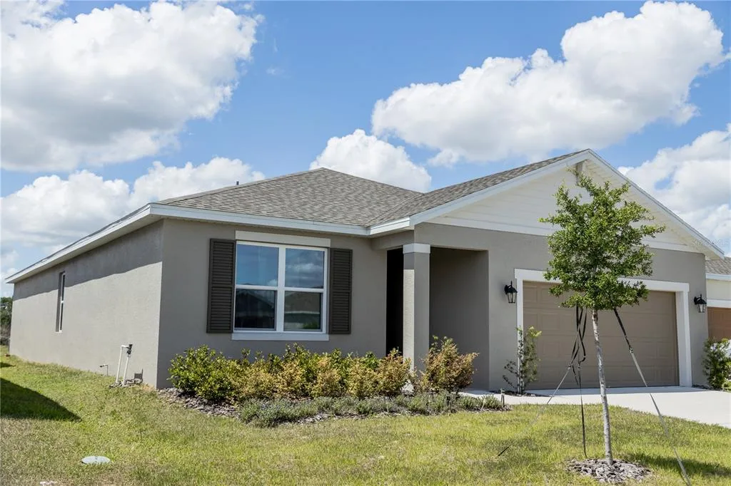 661 CROWN ROSE DRIVE, EAGLE LAKE, FL 33839