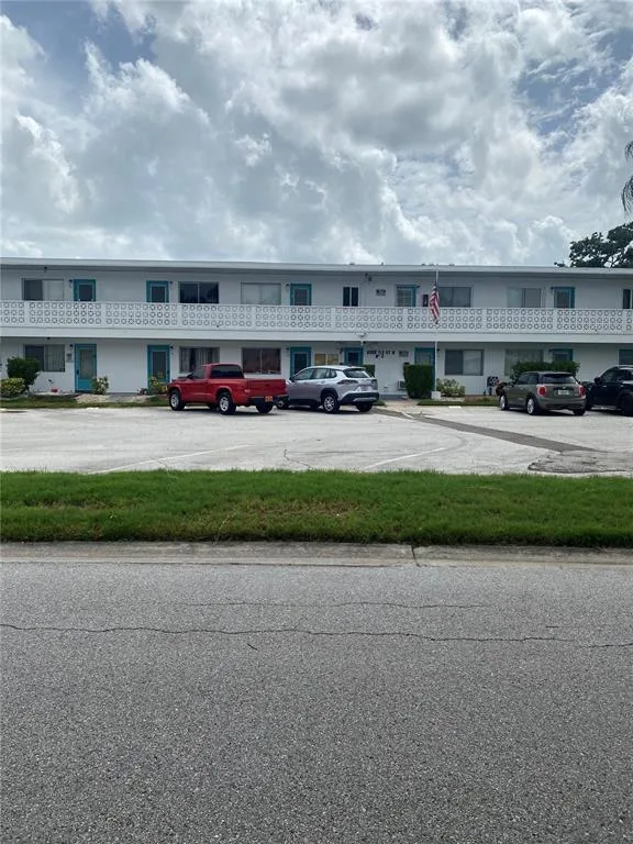 8350 112TH STREET # 104, SEMINOLE, FL 33772