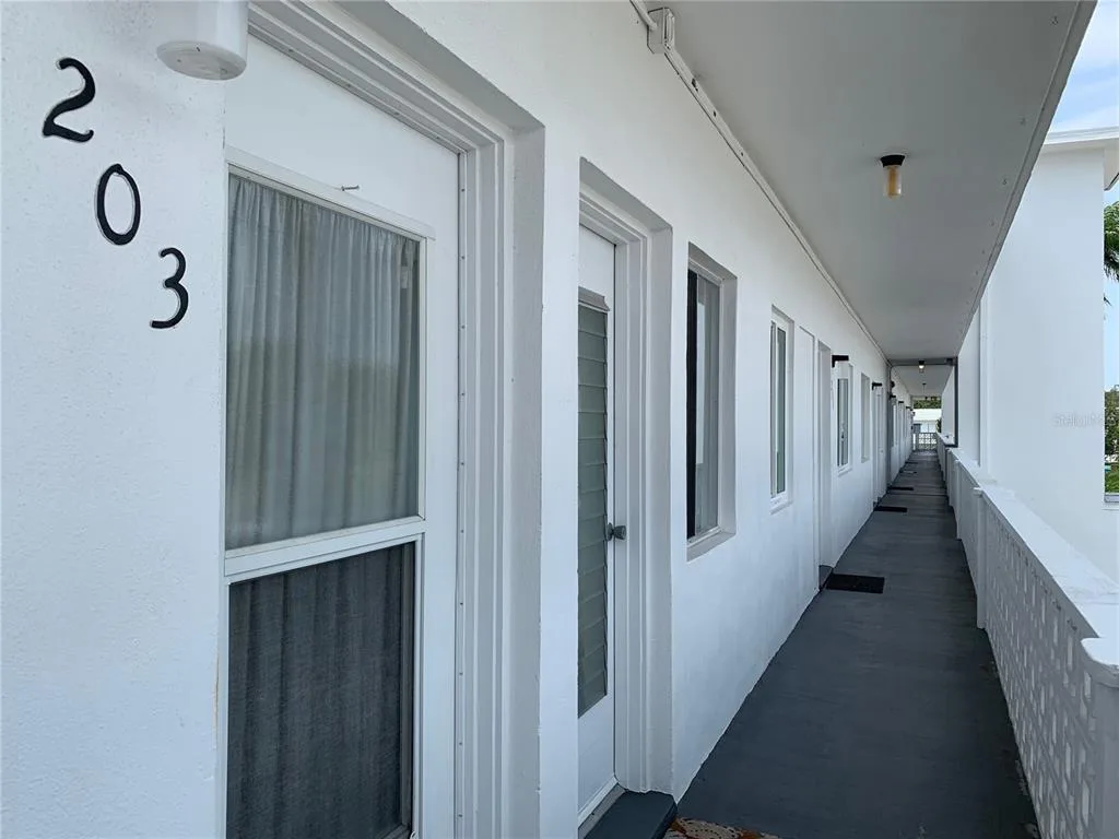 8126 112TH STREET # 203, SEMINOLE, FL 33772