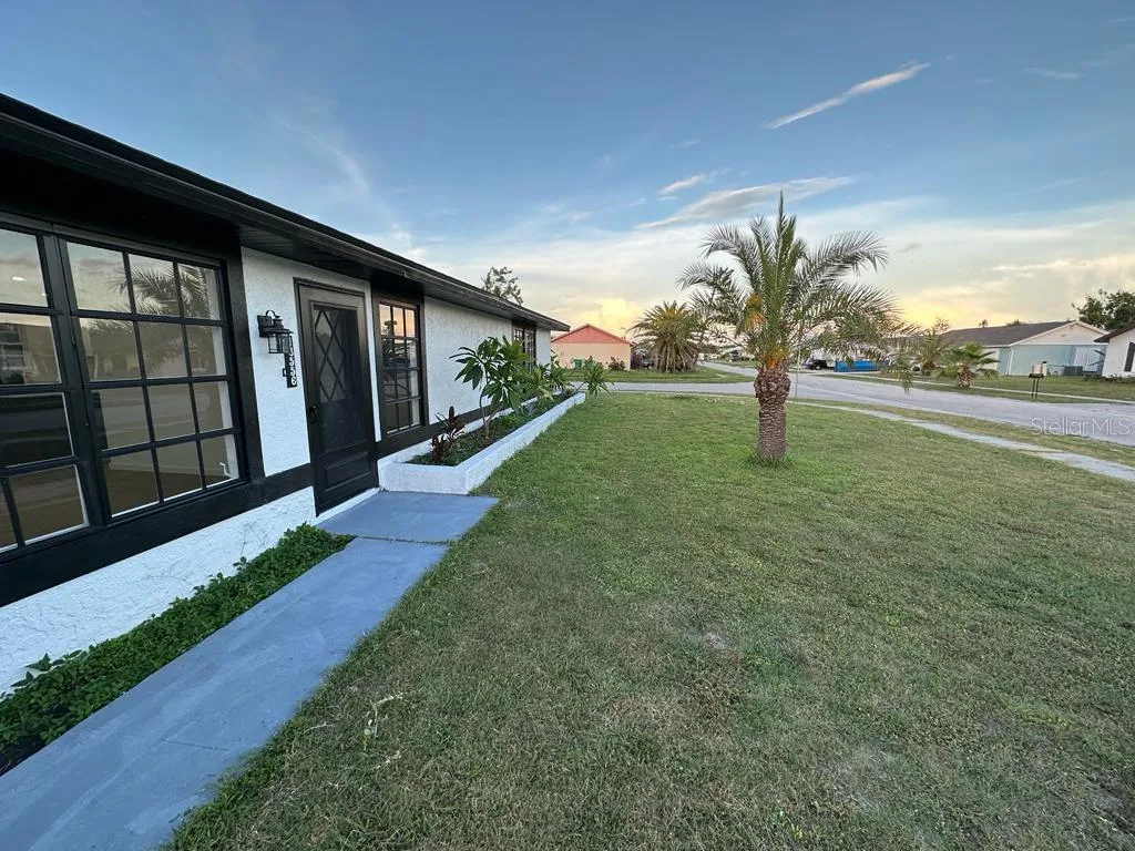 13556 ROMFORD AVENUE, PORT CHARLOTTE, FL 33981