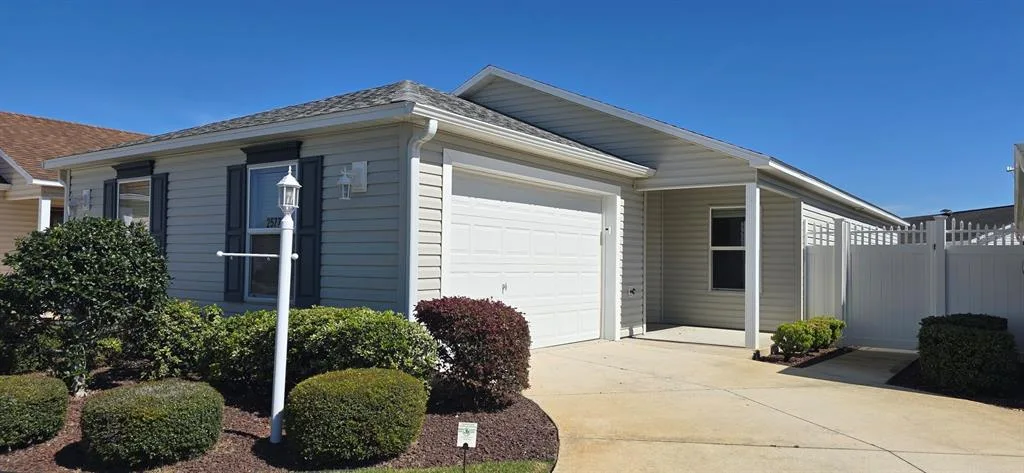 2577 LINDEWOOD STREET, THE VILLAGES, FL 32163