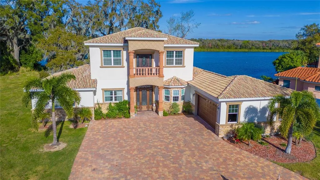 775 CHRISTINA LAKE DRIVE, LAKELAND, FL 33813