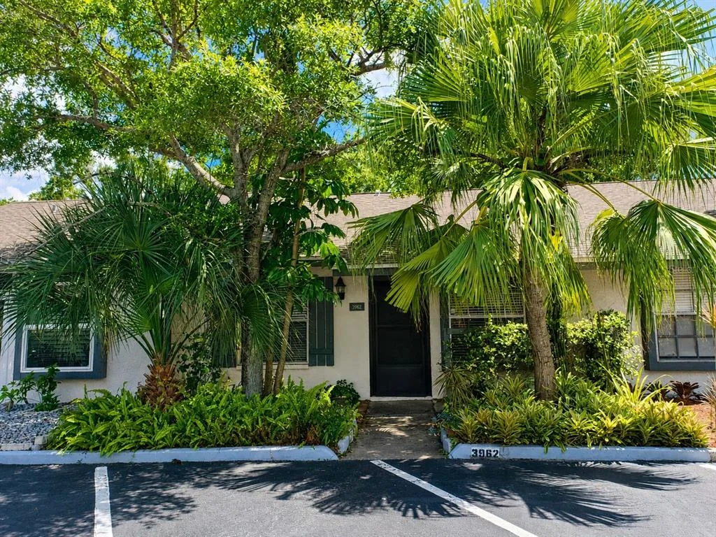 3962 LA COSTA LANE, LARGO, FL 33771