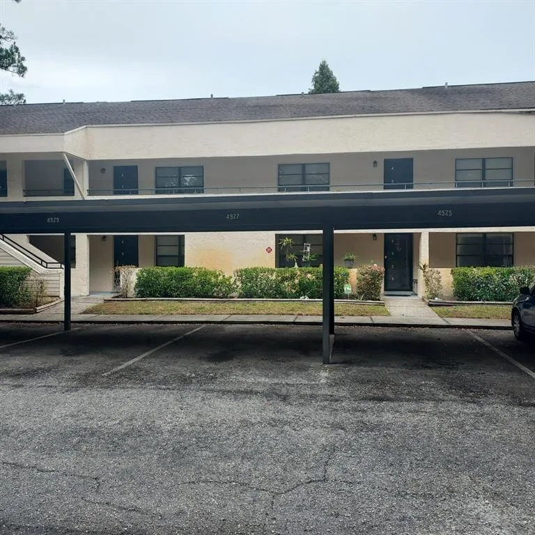 4927 PURITAN CIRCLE # 123, TAMPA, FL 33617