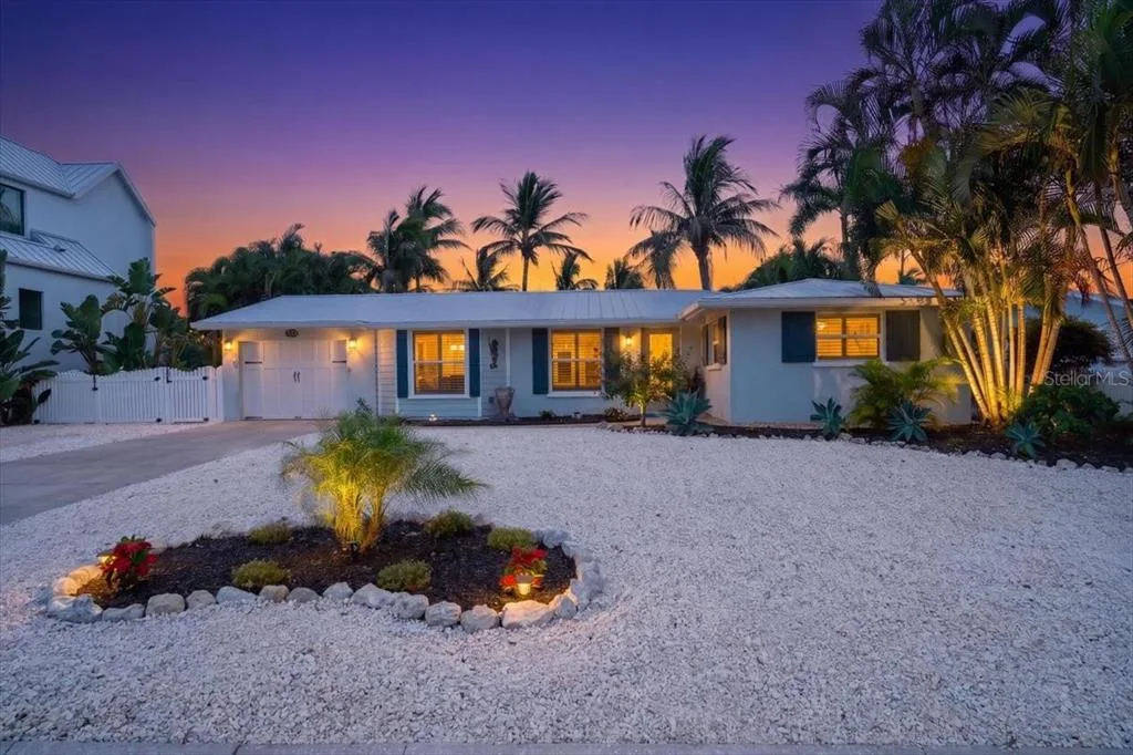 520 69TH STREET, HOLMES BEACH, FL 34217
