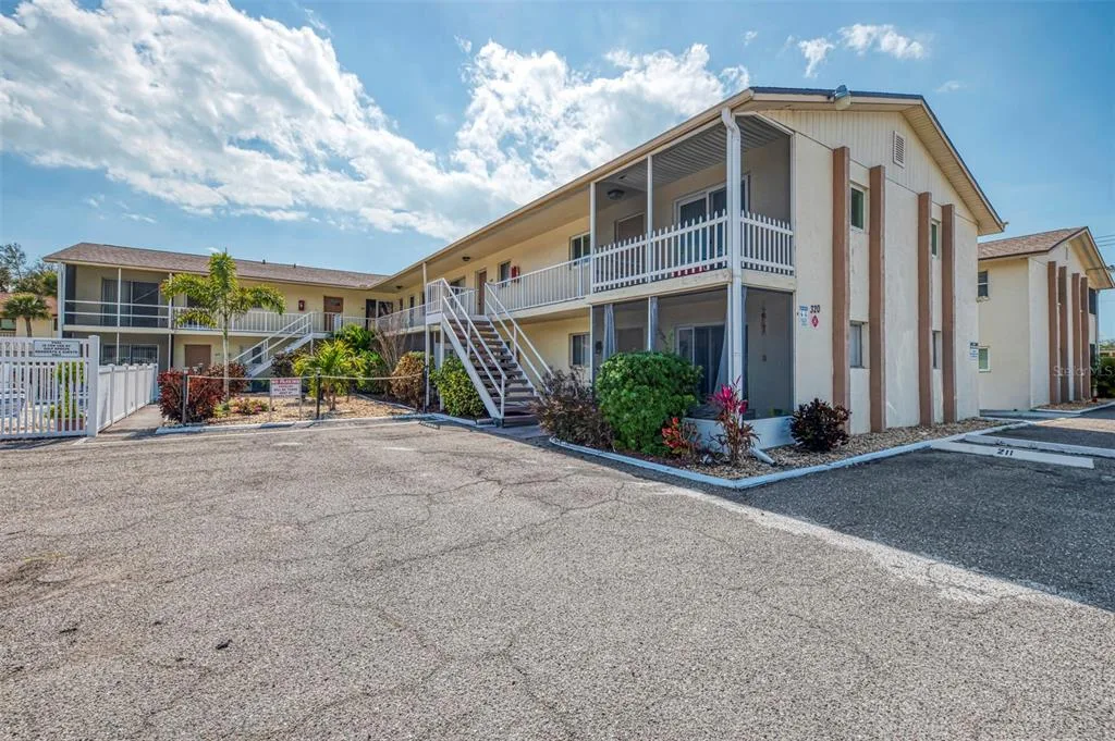 320 BASE AVENUE E # 224, VENICE, FL 34285