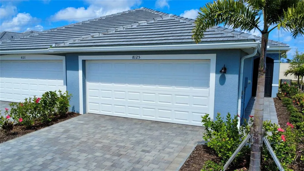8125 SHORE LAKE DRIVE, ENGLEWOOD, FL 34224