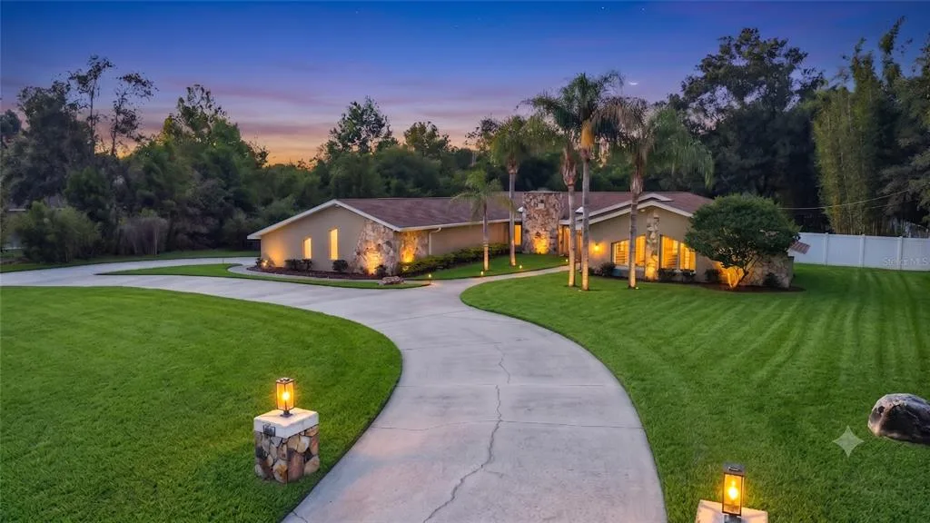 7487 RIVER COUNTRY DRIVE, WEEKI WACHEE, FL 34607