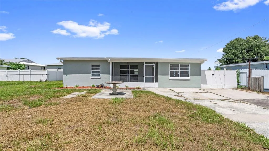 7710 CORAL VINE LANE, TAMPA, FL 33619
