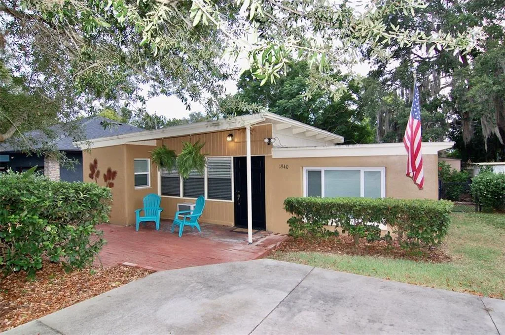 1940 SUNSET LANE, CLERMONT, FL 34711
