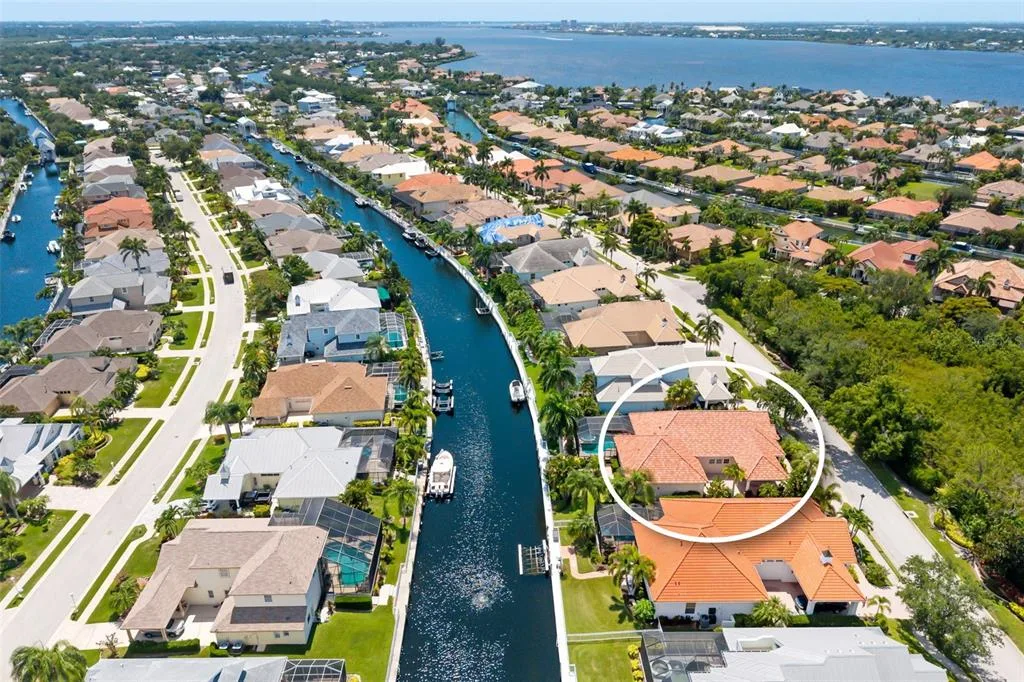 4770 MAINSAIL DRIVE, BRADENTON, FL 34208