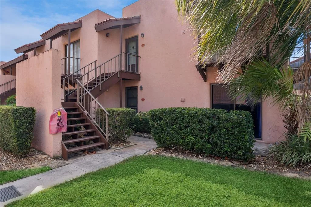 127 LA CASA # 6, LAKE WALES, FL 33898